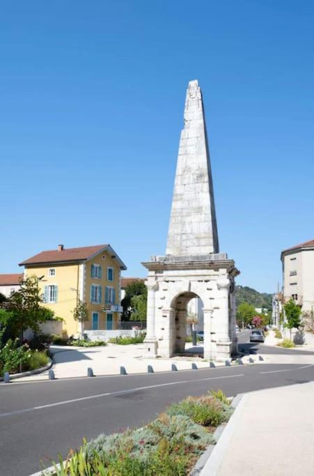 Avec Jardin Privatif Vienne (Isere)